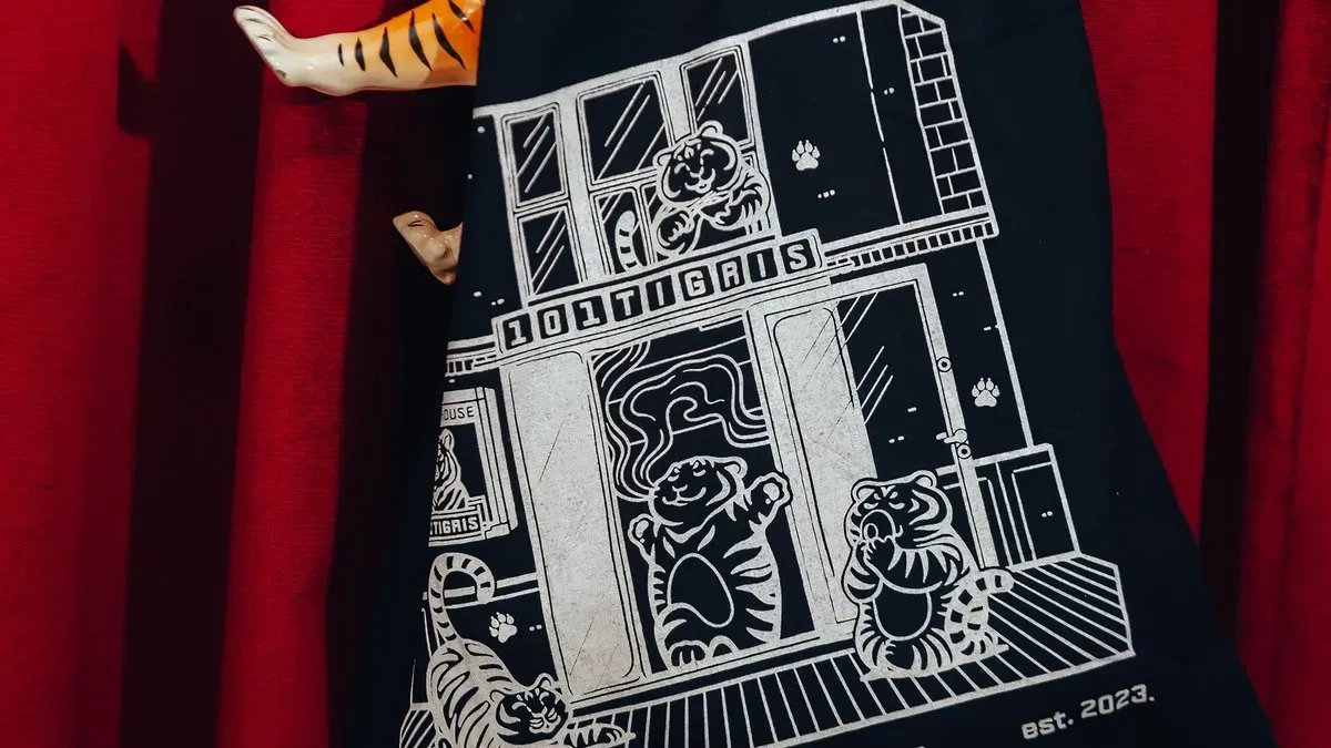 101 TIGRIS TOTE BAG SÖTÉT