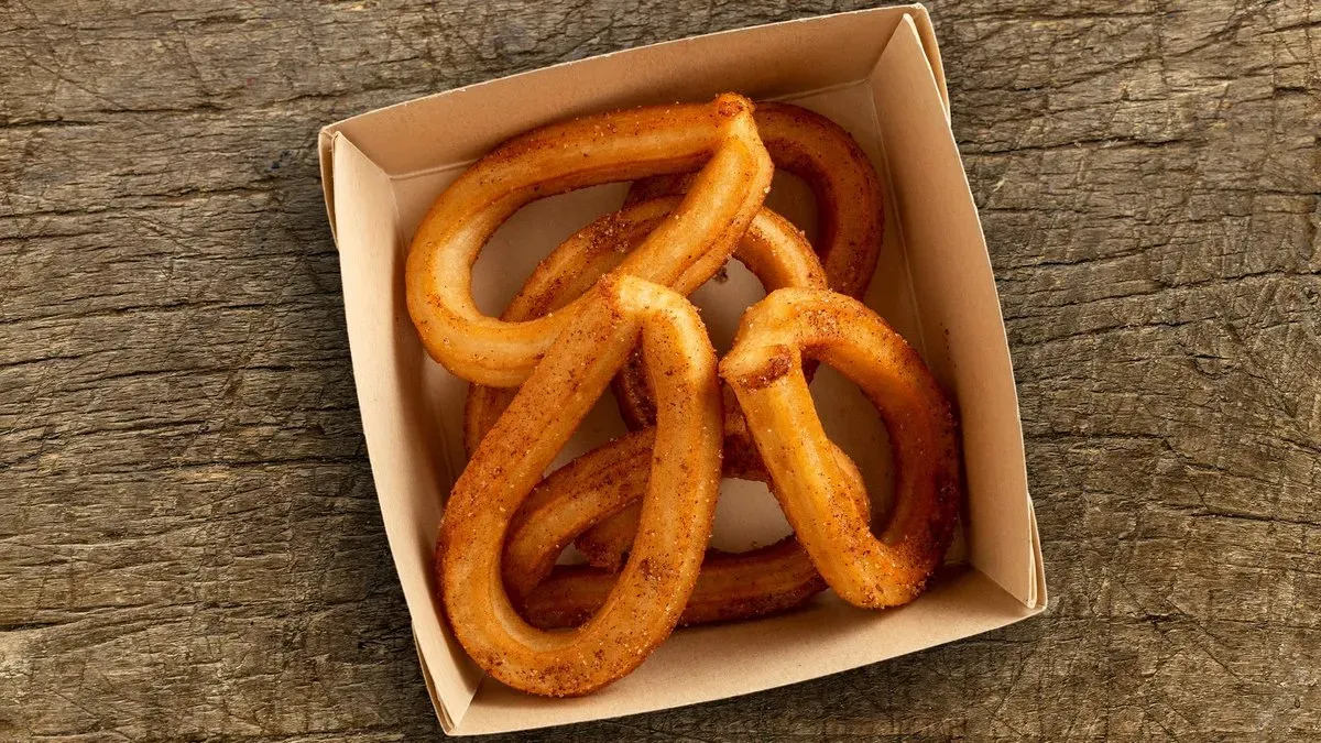 Churros fahéjas porcukorral