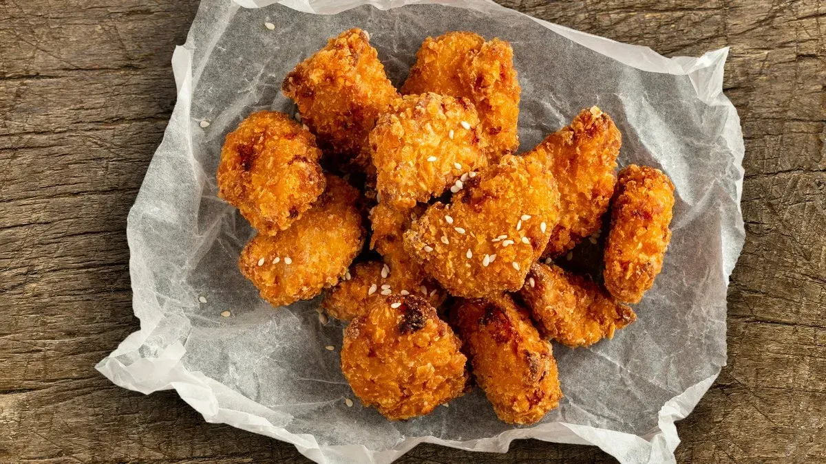 Ropogós csirke nuggets