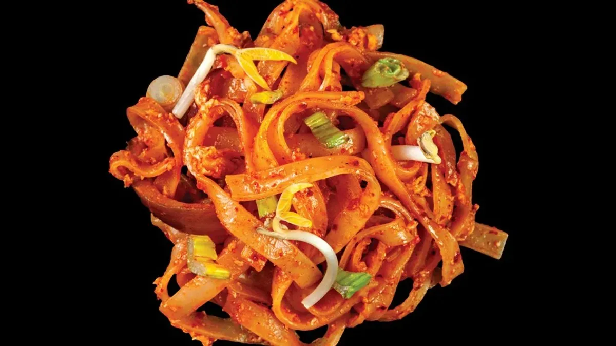 Pad thai pirított rizstészta (csípős)
