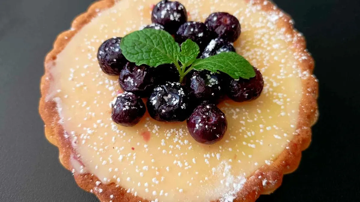 Fehércsokoládés áfonyás pite
