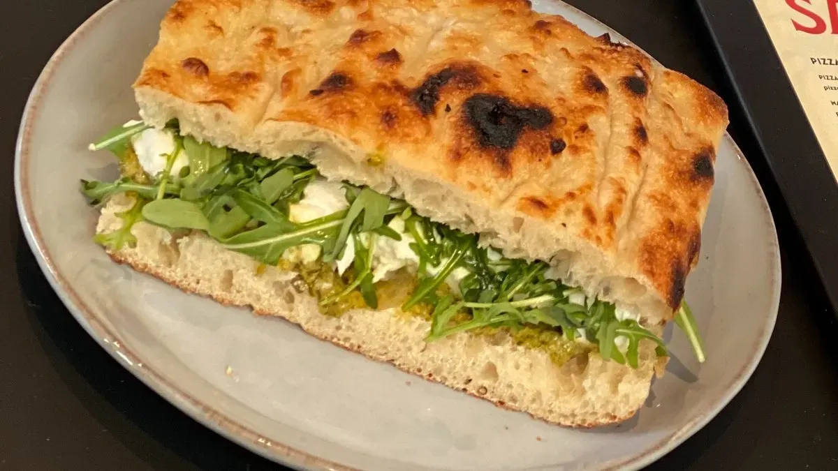 Bufala mozzarellás focaccia