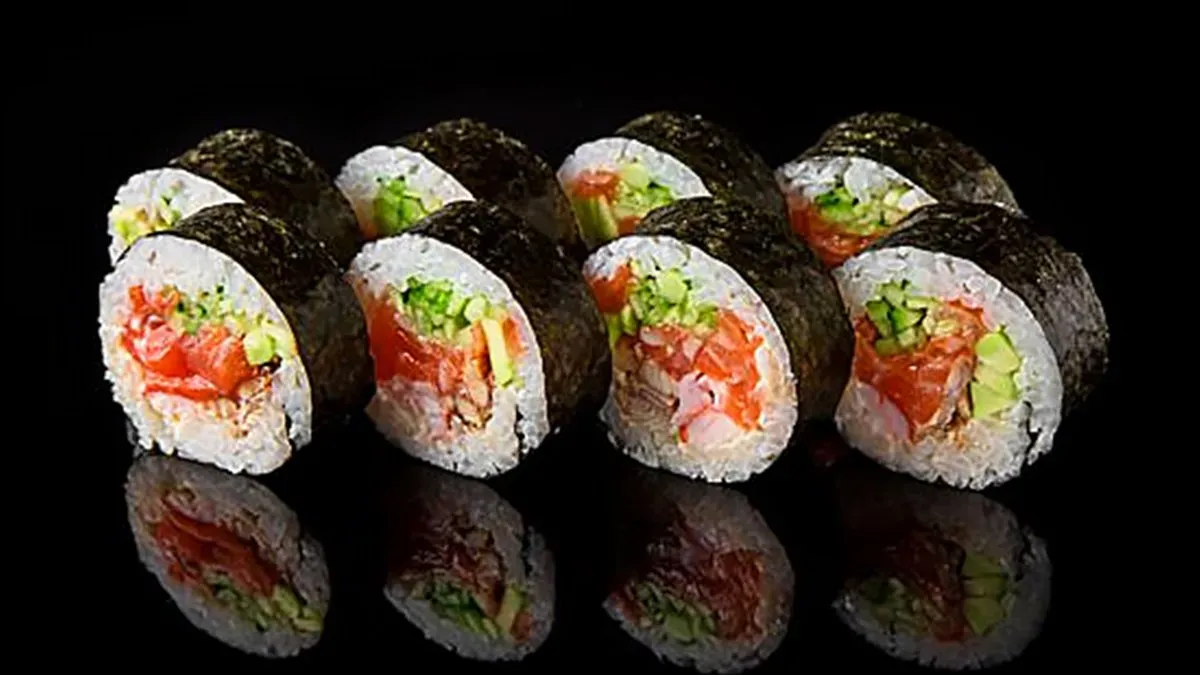 F2. Lazac futo maki