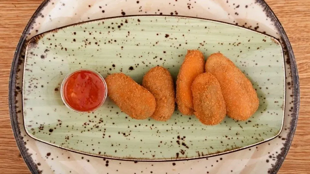 Jalapeno paprika cheddar sajttal töltve