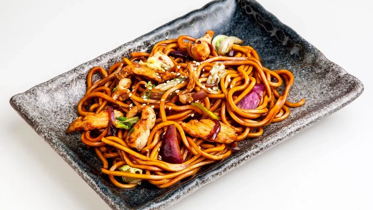 Citrusos teriyaki tészta