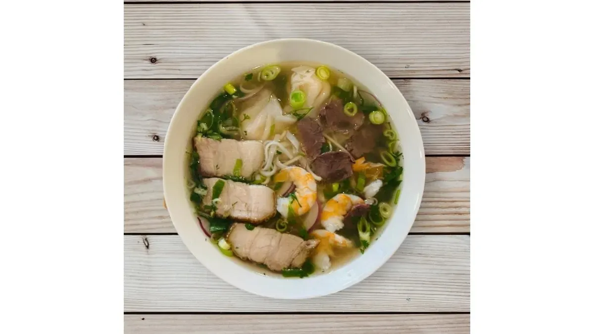 Special Pho leves