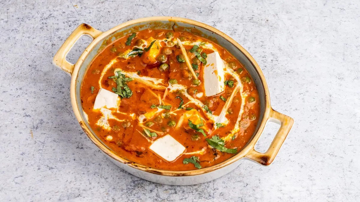 Mattar paneer