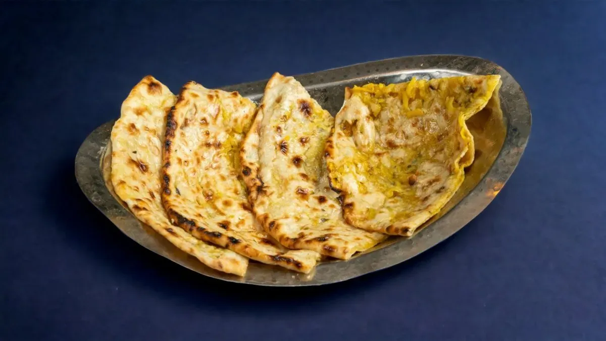 121. Aloo Kulcha
