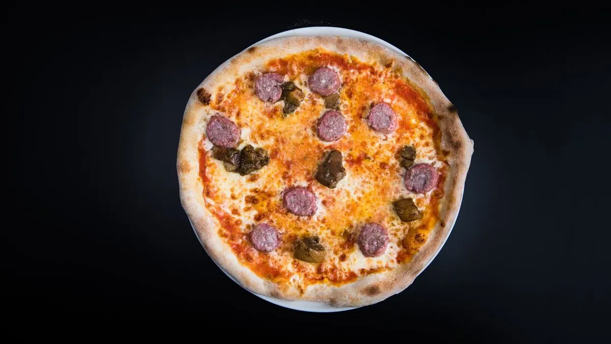 GM Pizza Porcini e Salsiccia
