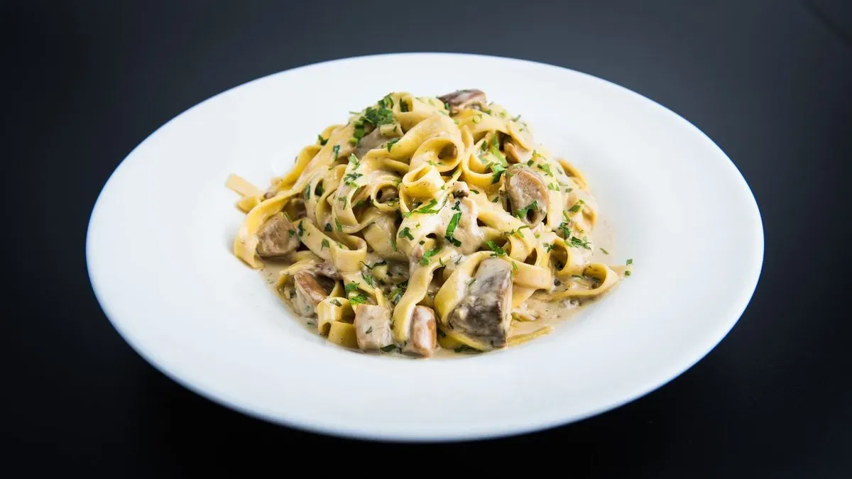 Pasta con panna e Porcini