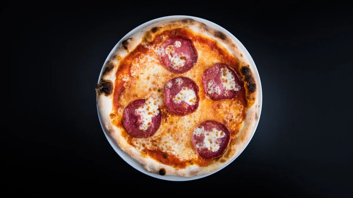 GM Pizza Salame