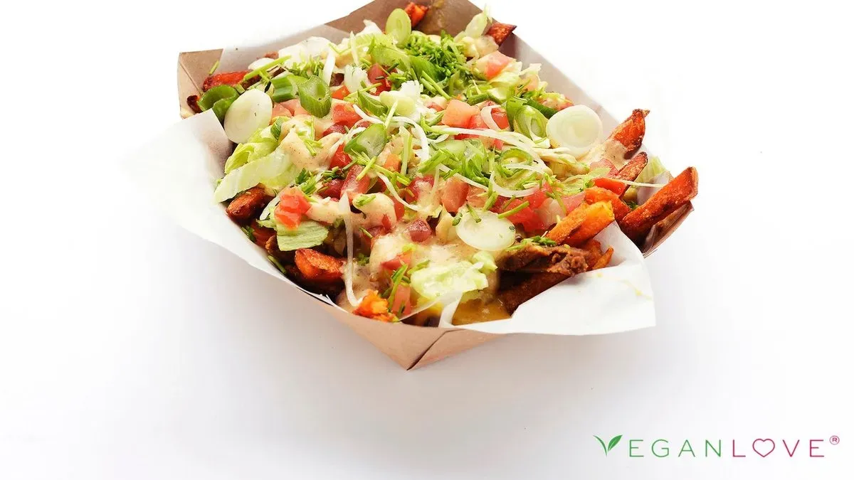 Loaded fries édesburgonya