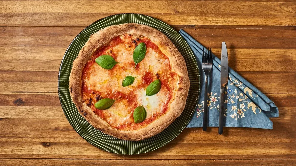 Margherita pizza