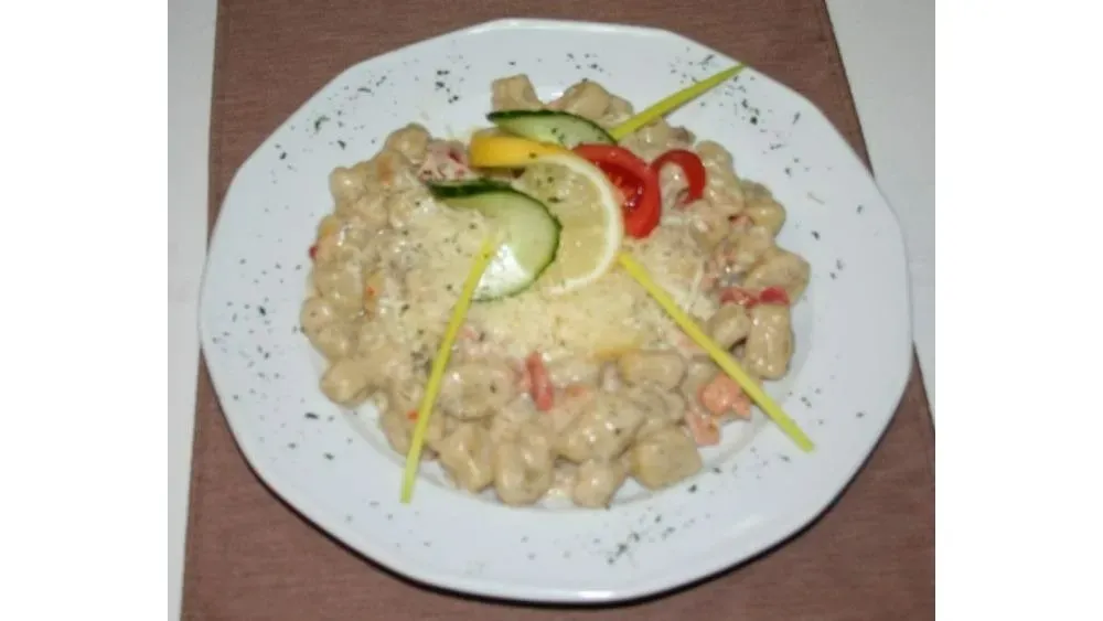 Kapros füstölt lazacos gnocchi