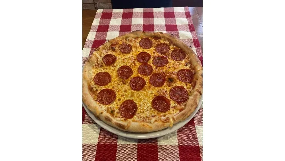 Szalámis pizza (26 cm)