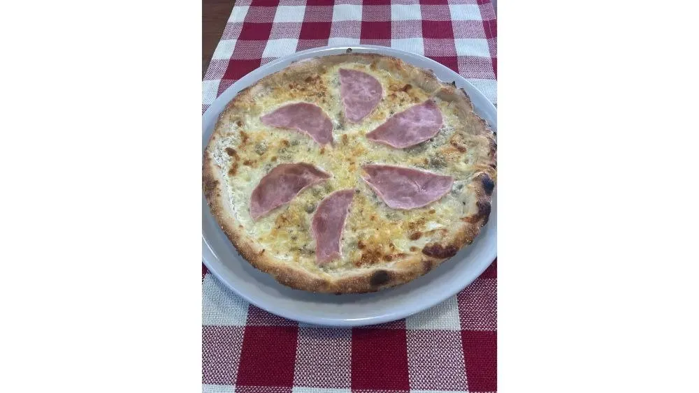 Nicosia pizza (26 cm)