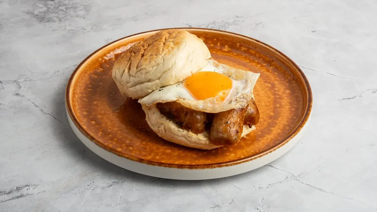 Sausage & Egg Roll