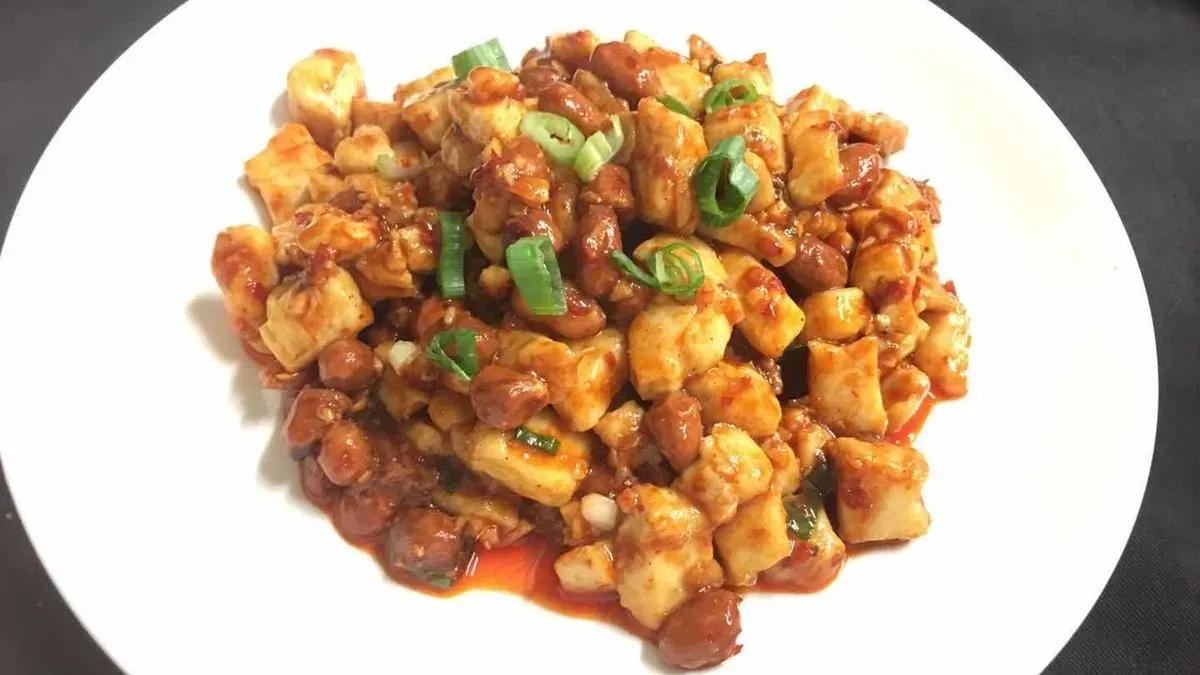 W09 Csirkeragu Gong-Bao módra
