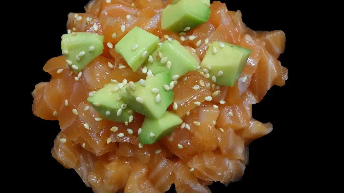 Salmon tartare