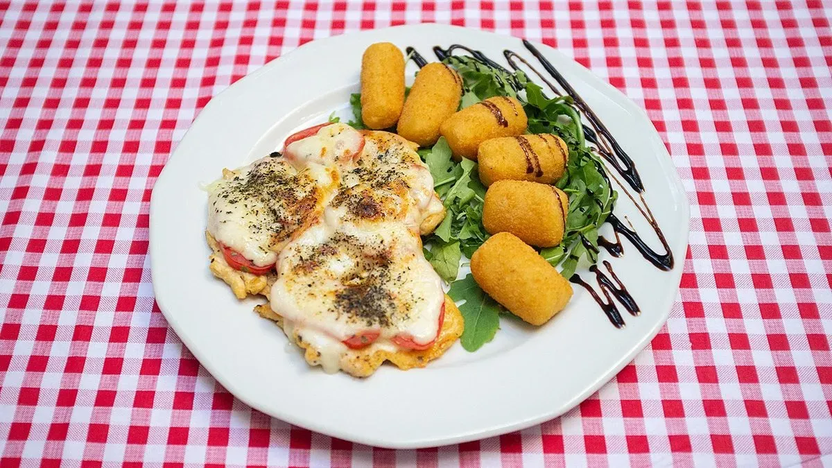 Mozzarellás csirkemell filé