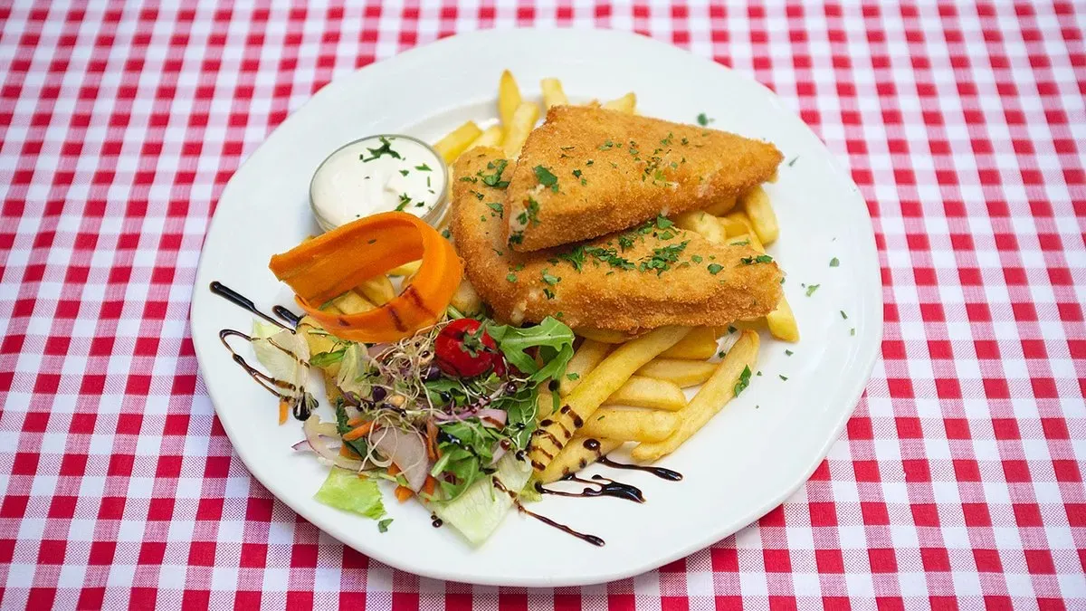 Zöldfűszeres rántott trappista sajt