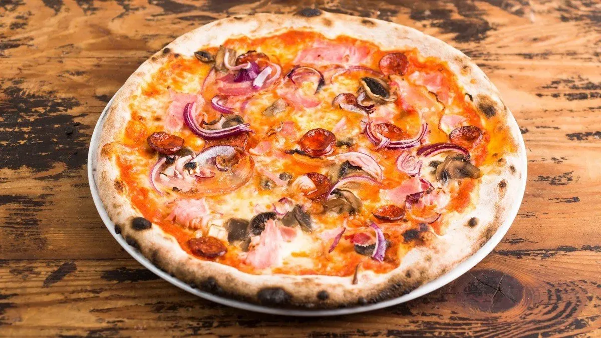Pizza Ungherese
