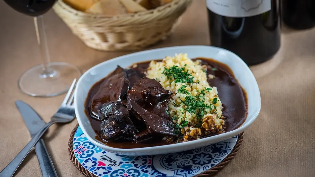 Carrillera de ternera con pure de patatas