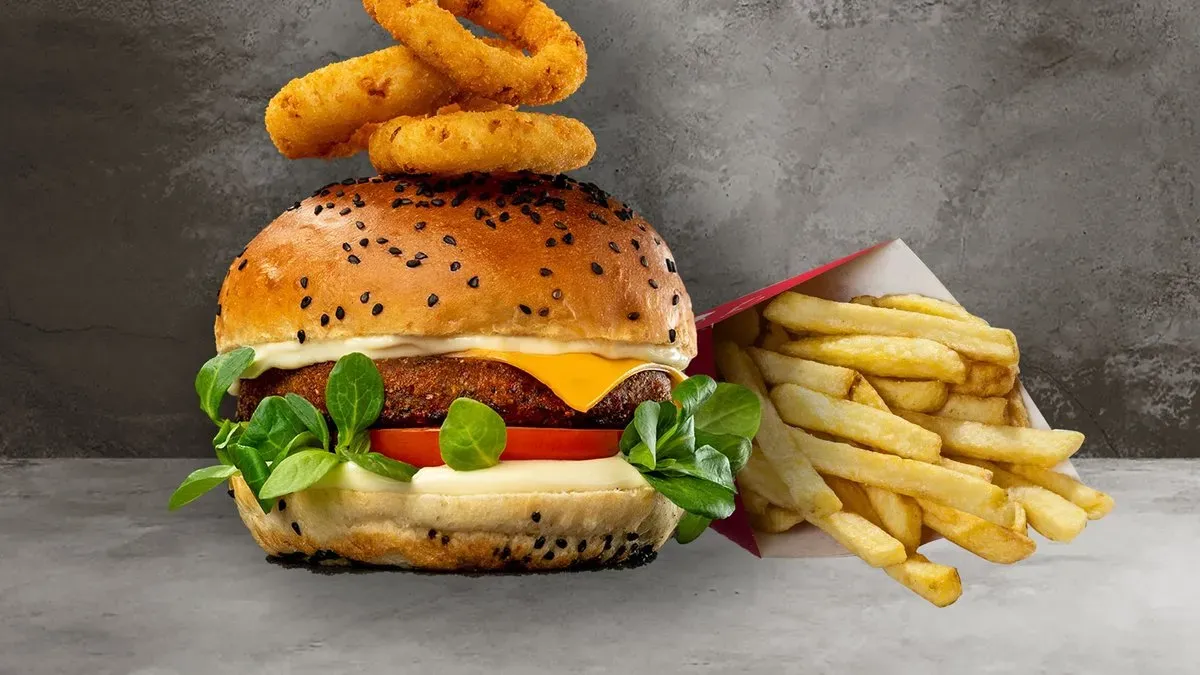 Vega burger választható krumplival
