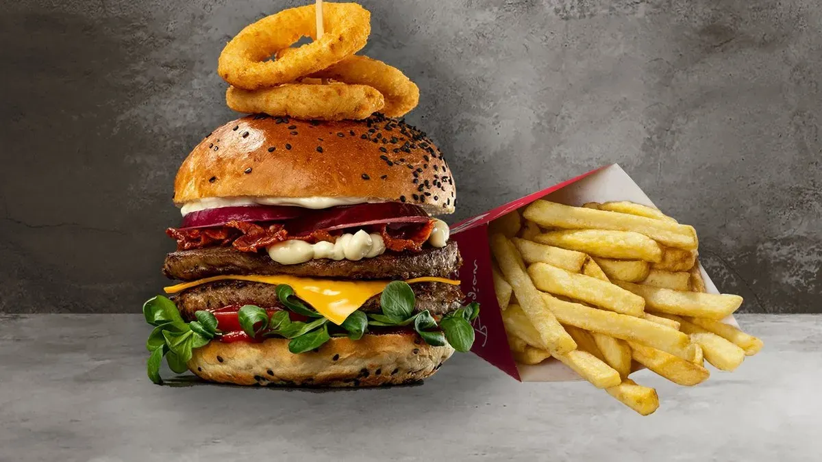 Monster Premium burger választható krumplival
