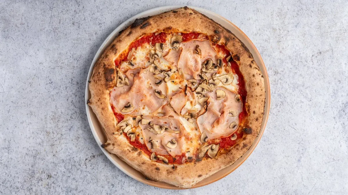 Prosciutto e Funghi