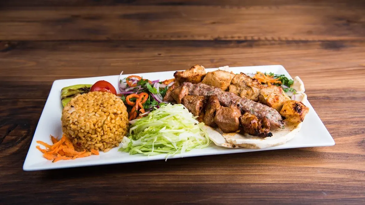 1 személyes mix grill (3 nyárs)