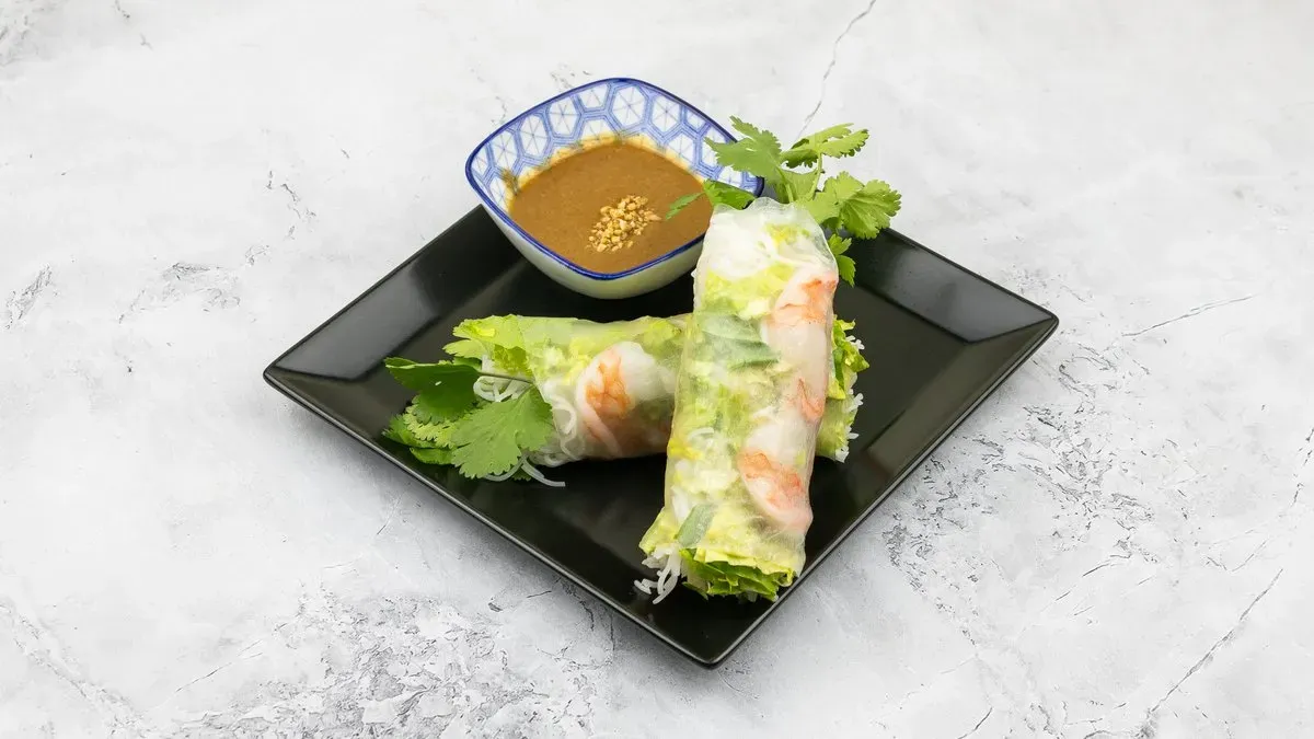 3. Nyári tekercs - Gỏi cuốn tôm