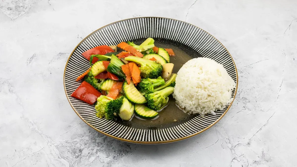 24. Vegyes párolt zöldségek - Rau củ xào thập cẩm