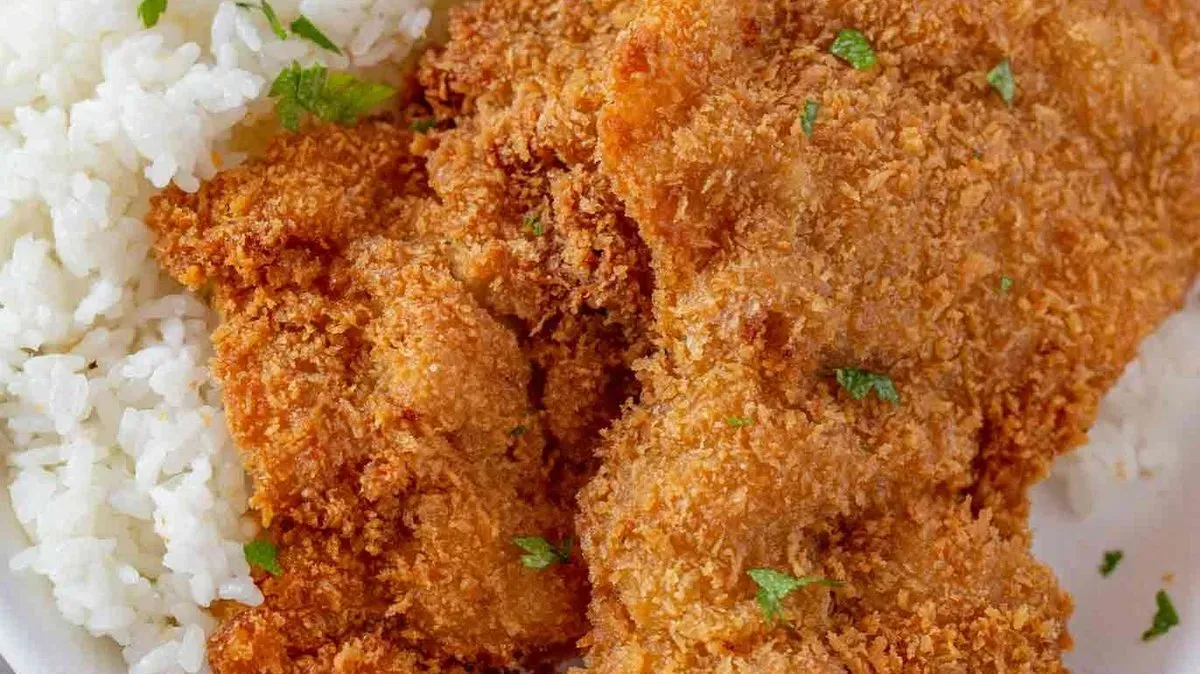 Pankó bundában sült csirkemell választható körettel