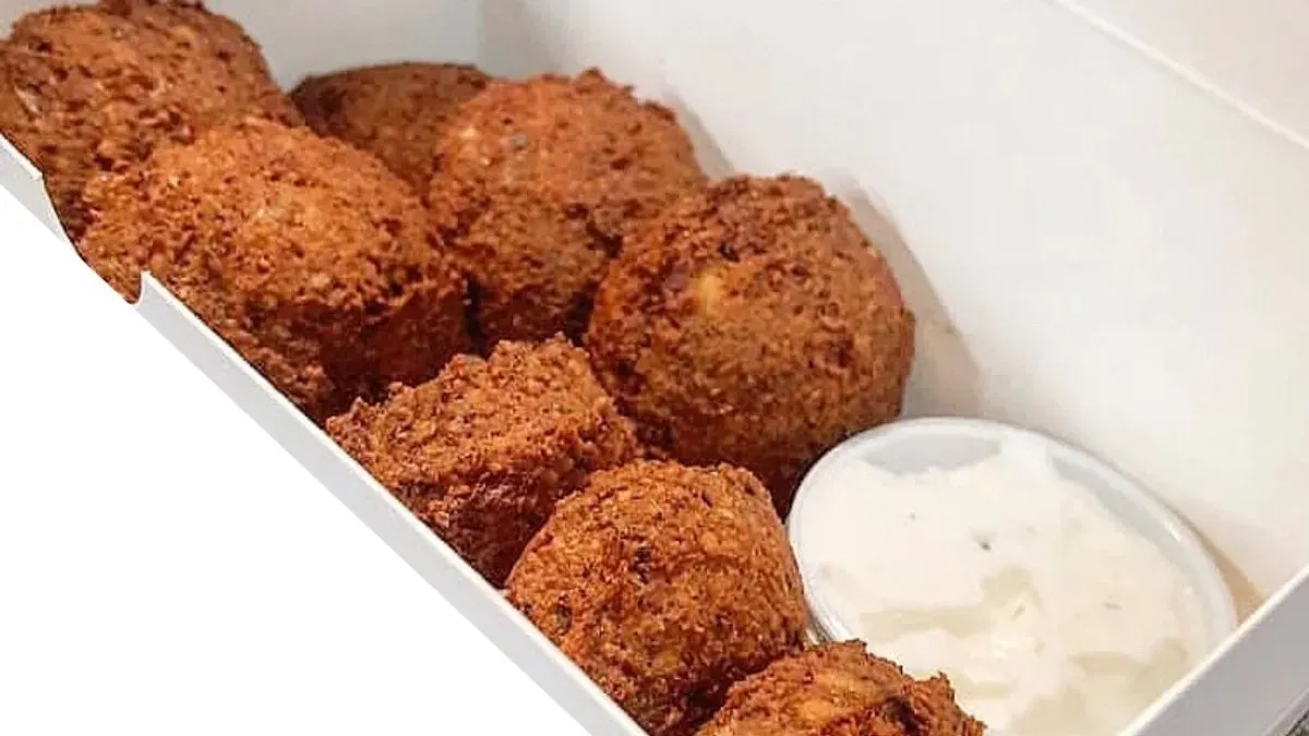 Falafel kombo