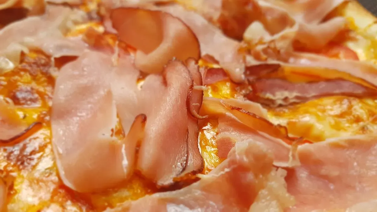 Tarjás pizza