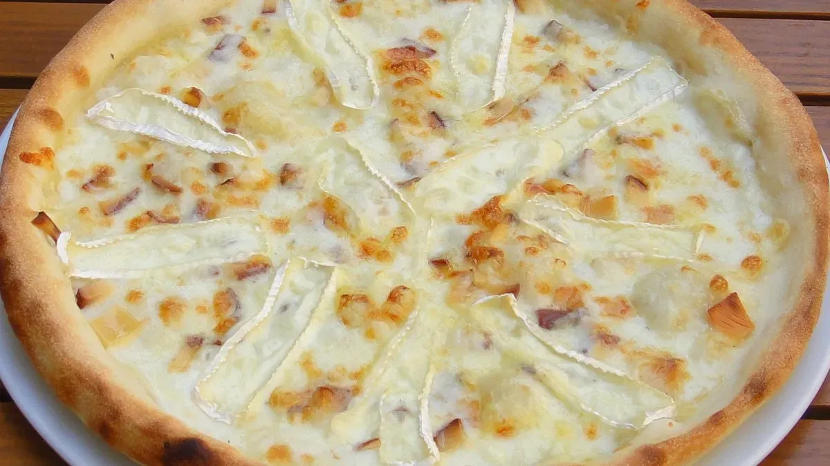 4 sajtos pizza