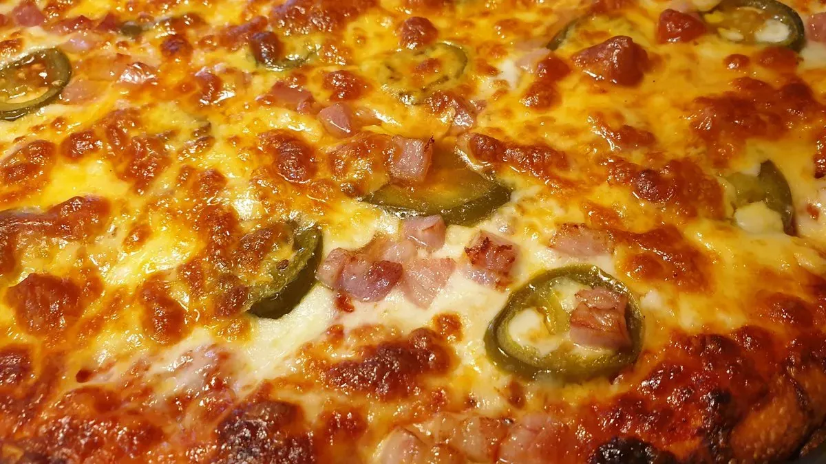 Chedaros 3 sajtos pizza 🌶