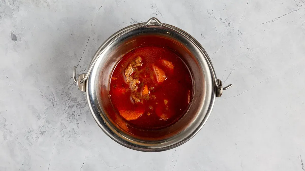 Gulyásleves-Goulash Soup