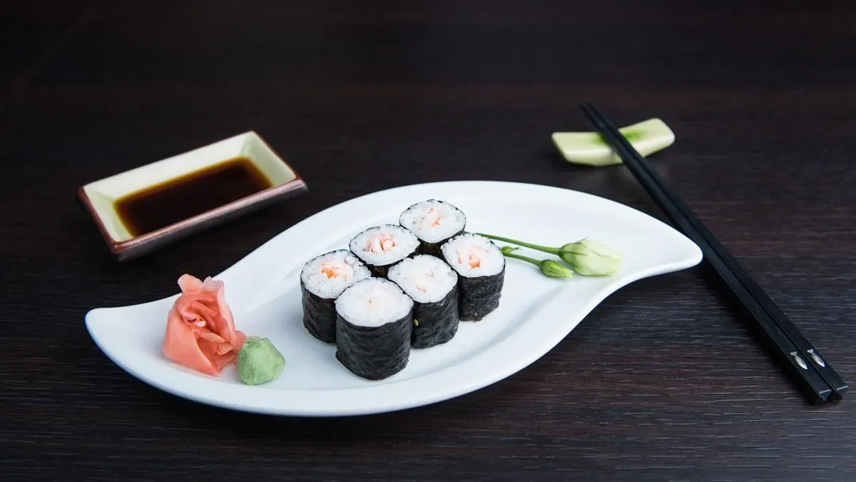 Ebi Maki