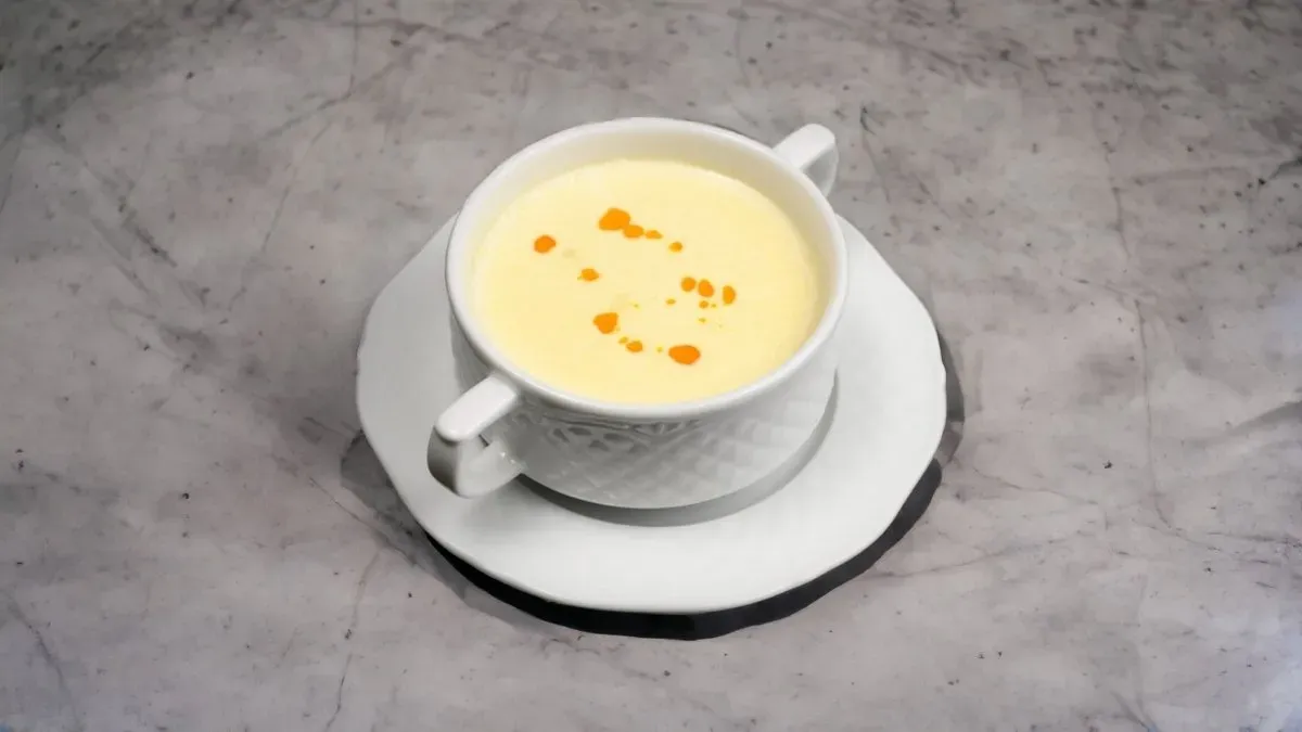 3. Garlic cream soup(Fokhagymakrémleves indiai fűszerekkel keverve)