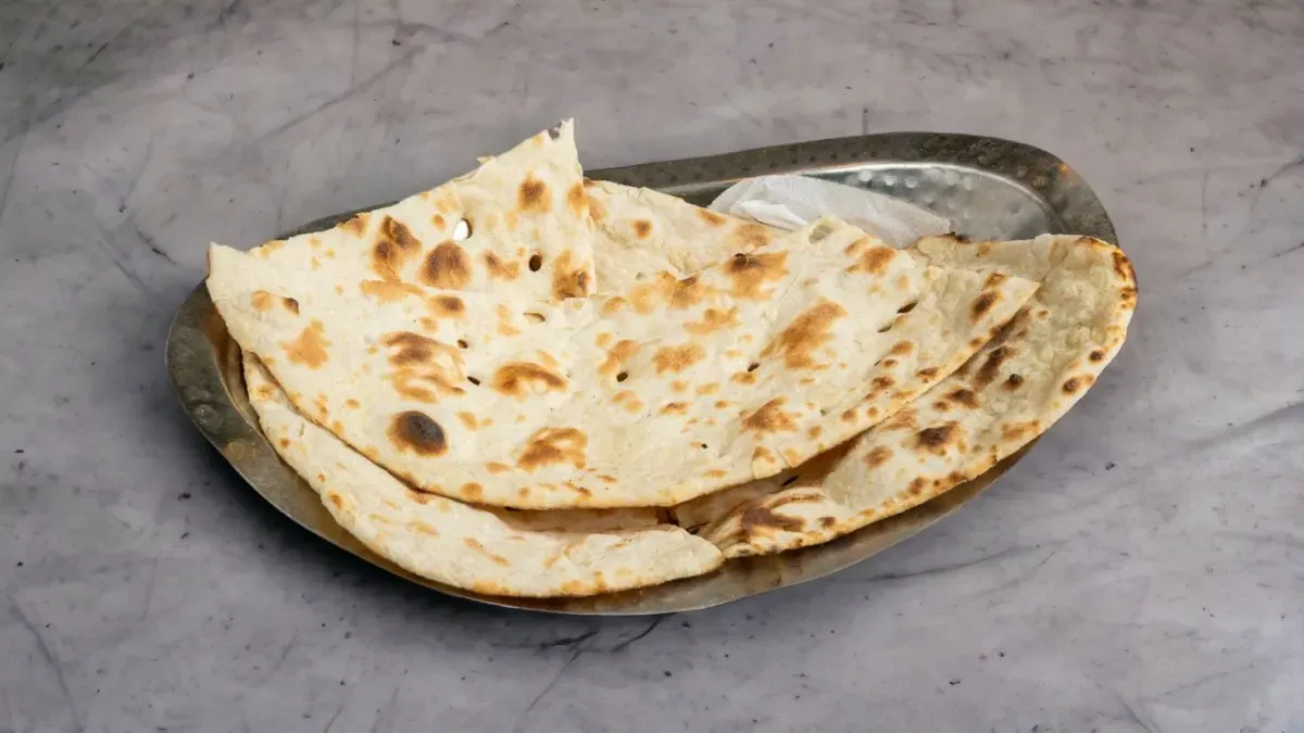 102. Plain Naan(Tandoorban sült indiai házikenyér)