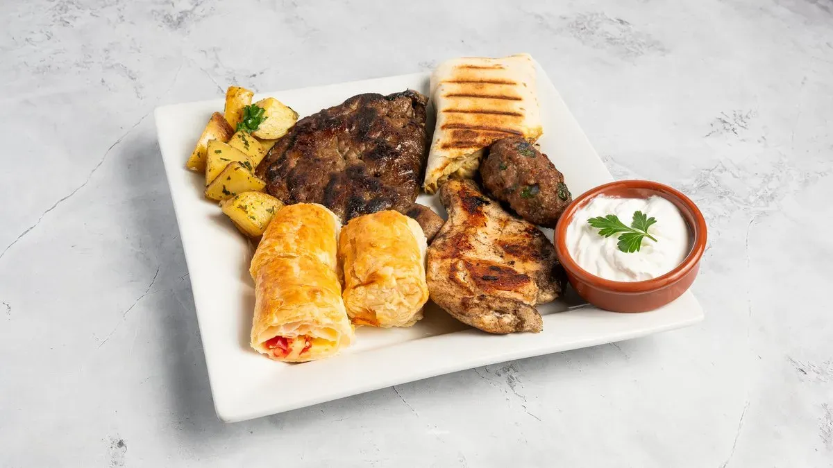 Signature mix 6 dish