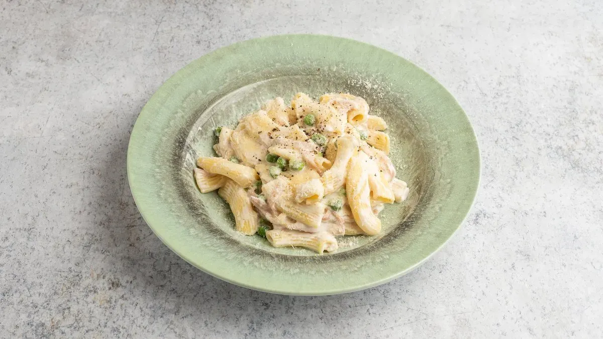Siciliana Cotto Panna e Piselli rigatoni