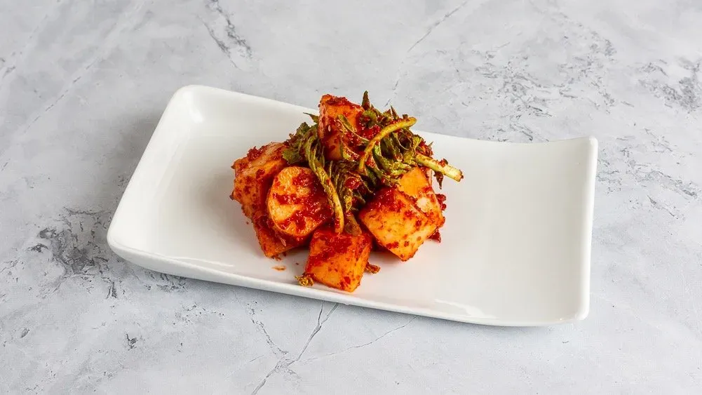 Retek Kimchi 1kg - 깍두기 - Radish Kimchi 1 kg