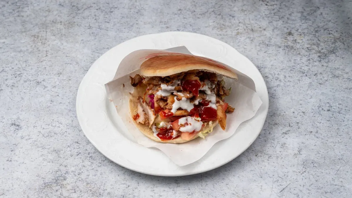Extra húsos döner pita