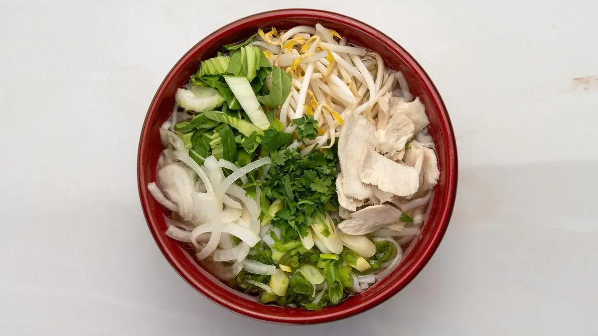 PHO csirkével 0,7l