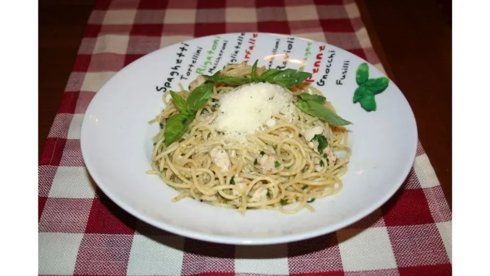 Pestós-csirkés spagetti