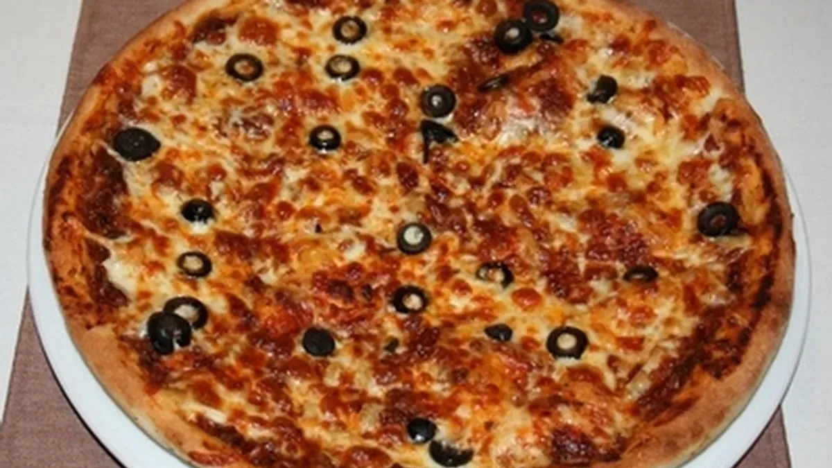 Bolognai pizza (26 cm)