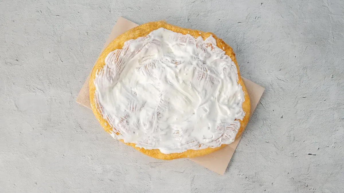 Tejfölös lángos